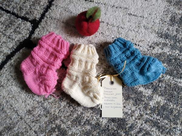 Villasukat vauvan Hyvät Junasukat Merinovilla Espoo - valokuva 2