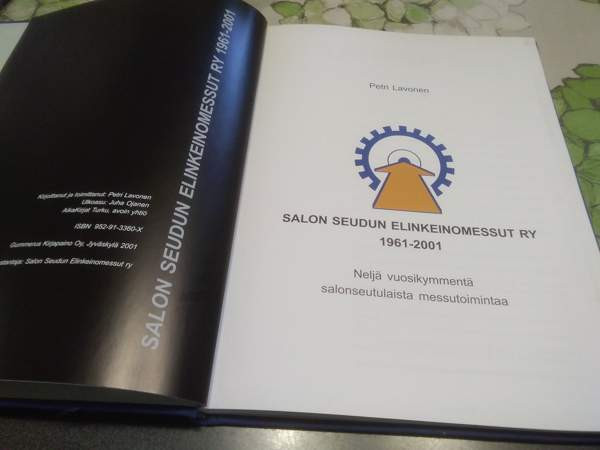 Salon seudun elinkeinomessut ry 1961-2001 Salo - valokuva 2