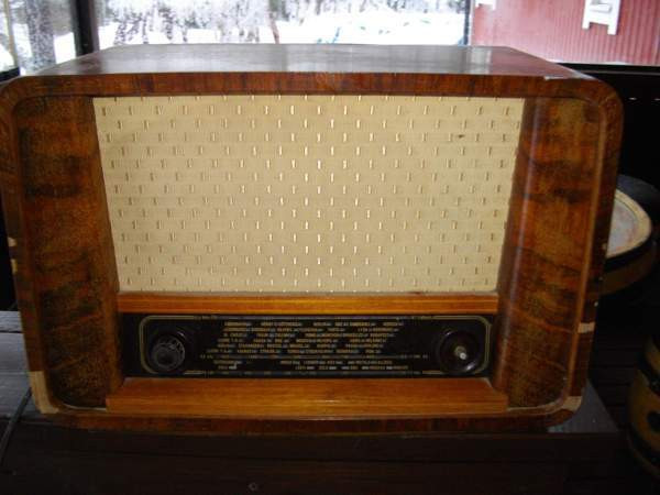 Vanha putkiradio Loimaa - valokuva 1