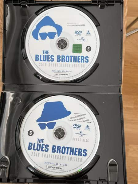 Blues Brothers John Belushi ja Dan Aykroyd Эспоо - изображение 3