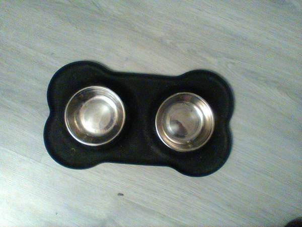 Koiran ruoka kupit 2 kpl / Kissan silikoni alustalla eli ei luista Kiuruvesi - valokuva 2