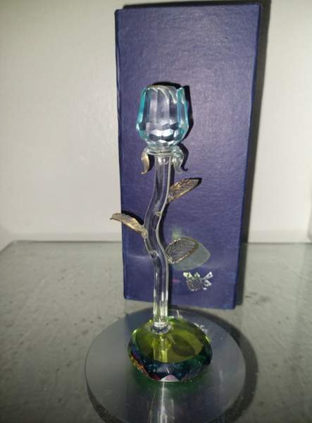 Uusi kristalliruusu telineessä Joensuu – foto 1