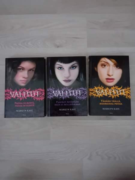 Marilyn Kaye: Valitut (3 osaa) Kangasala - valokuva 1