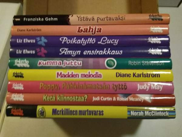 Tl-kerhon kirjat Kajaani - valokuva 3