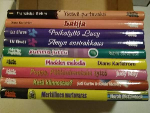 Tl-kerhon kirjat Kajaani - valokuva 1