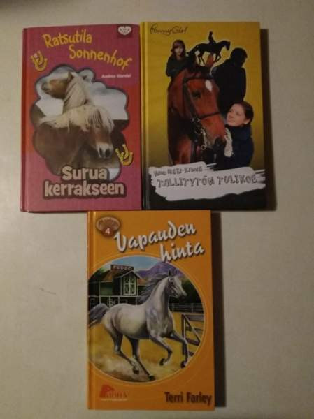 Erillaisia heppa-kirjoja Kajaani - valokuva 2