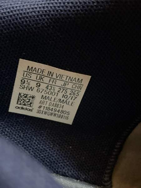 Adidas kangastossut Kuopio - valokuva 2