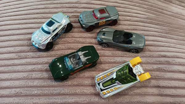 Hot wheels autot setti 3 Pori - valokuva 1
