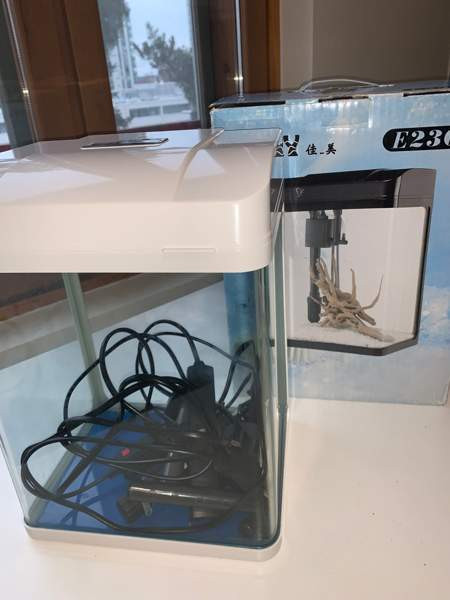 Brand new white aquarium + food and decor Espoo - valokuva 1