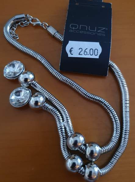 Uusi näyttävä kaulakoru kristalleilla Helsinki – foto 1