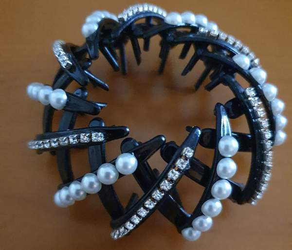 Uusi Helmistrassi hiussolki Helsinki - photo 2