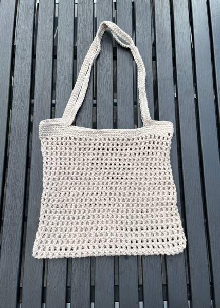 Virkattu laukku Lempaeaelae – foto 1