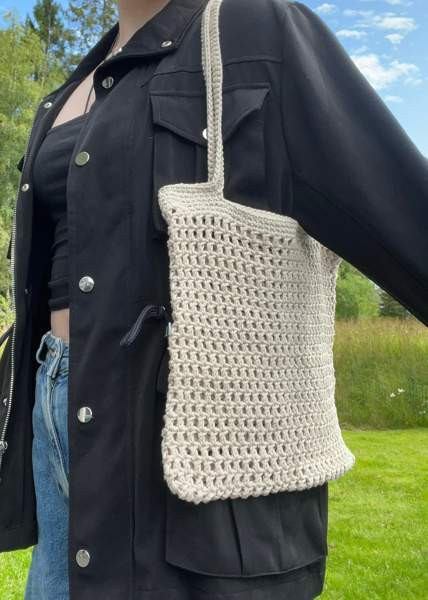 Virkattu laukku Lempaeaelae – foto 5