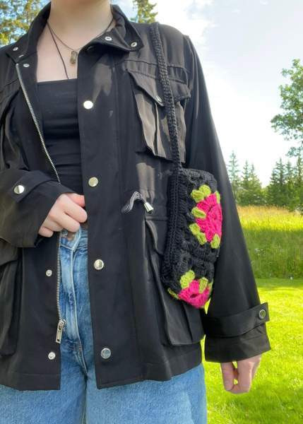 Virkattu olkalaukku Lempaeaelae - photo 5