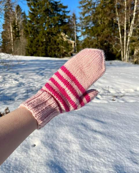 Neulotut tumput Лемпяаля - изображение 2