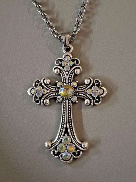 Romanttinen strassiristi kaulakoru teräsketjussa Турку - изображение 1