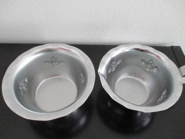 Sokerikko ja kermakko erittäin kiiltävää terästä Эспоо - изображение 3