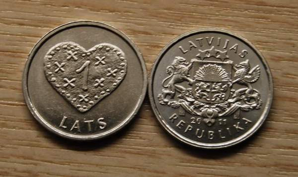 1 lats 2010 Latvia, JOULUSYDÄN,loppu Helsinki - valokuva 1