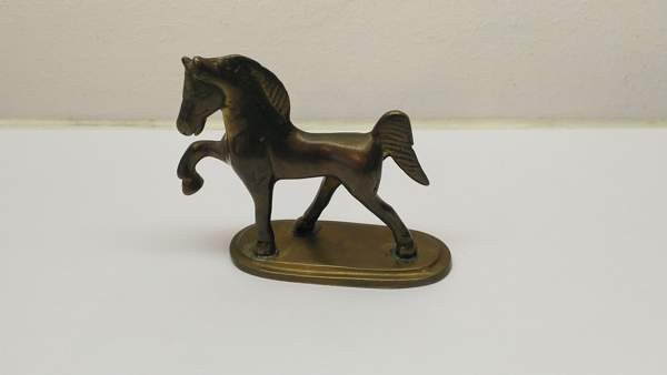 Hevonen figuuri, messinki Mikkeli - valokuva 1