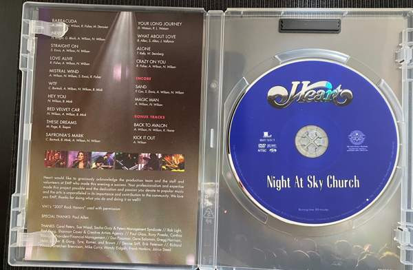 HEART  Night At Sky Church Kuopio - valokuva 3