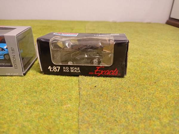 3 ripeää autoa boksissaan (H0) Тампере - изображение 6