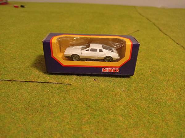 3 ripeää autoa boksissaan (H0) Тампере - изображение 3