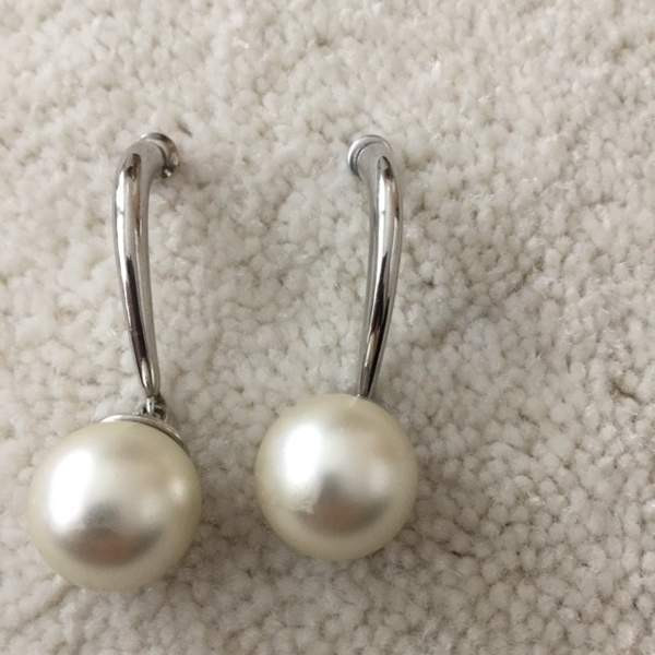 Helmikorvakorut Keuruu - valokuva 1