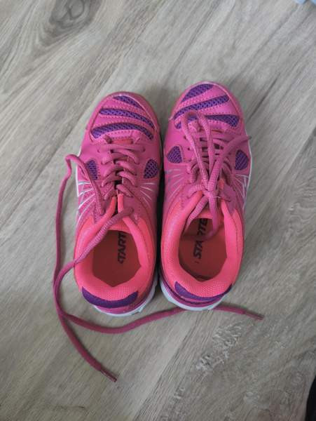 Tyttöjen lenkkarit Helsinki - изображение 1