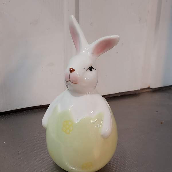 Suloinen posliini pupu Raisio - valokuva 1