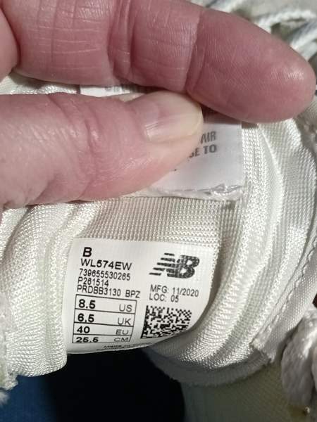 New Balance Classic 574  tossut lenkkarit 40/26cm Helsinki – foto 3