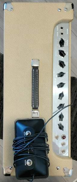 Peavey Classic 50 410 + Holmberg case Оулу - изображение 2