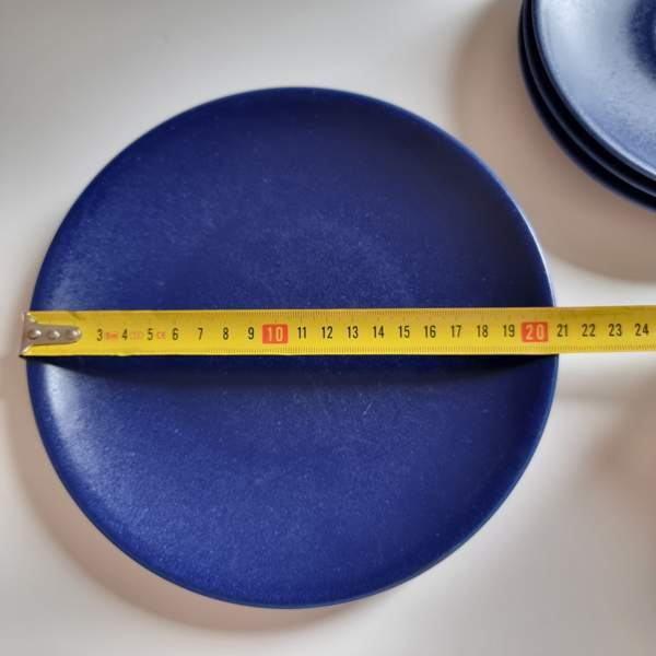 Arabia tummansininen 24h asiat Helsinki - valokuva 6