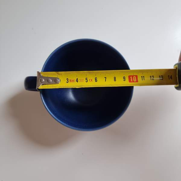 Arabia tummansininen 24h asiat Helsinki - valokuva 8