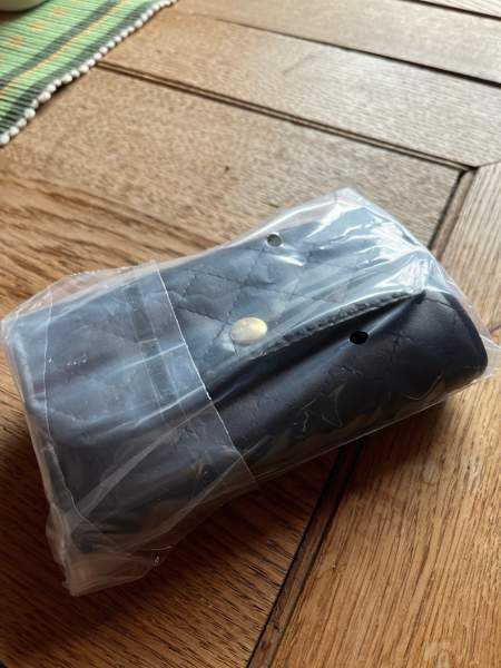 Musta korukotelo Rauma - valokuva 4