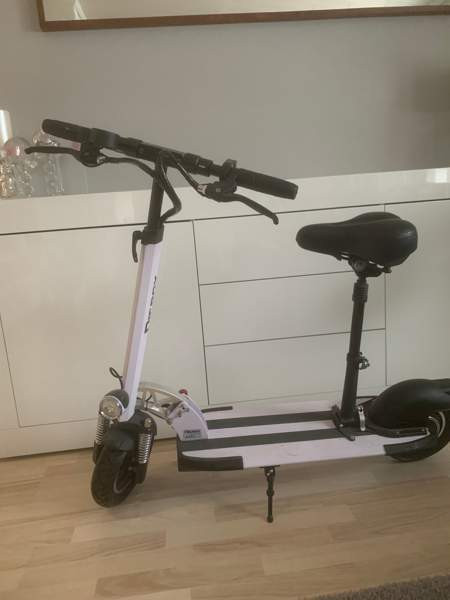 Sähköpotkulauta Nitrox 400w istuimella, ei vaadi liikennevakuutusta. Oulu - valokuva 1