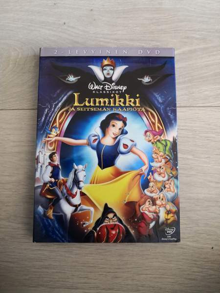 Disneyn Lumikki ja seitsemän kääpiötä 2-levyinen DVD Espoo - valokuva 1