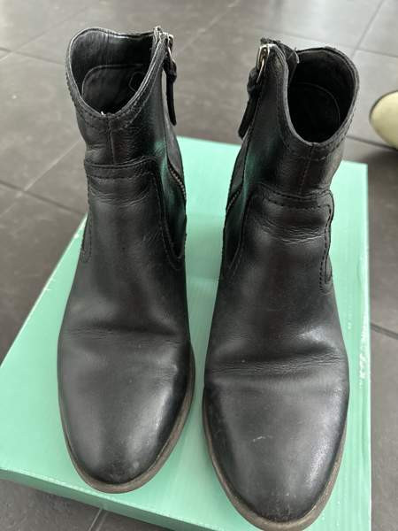 Clarks Moonlit Cool mustat nahkanilkkurit koko 38 Лахти - изображение 2