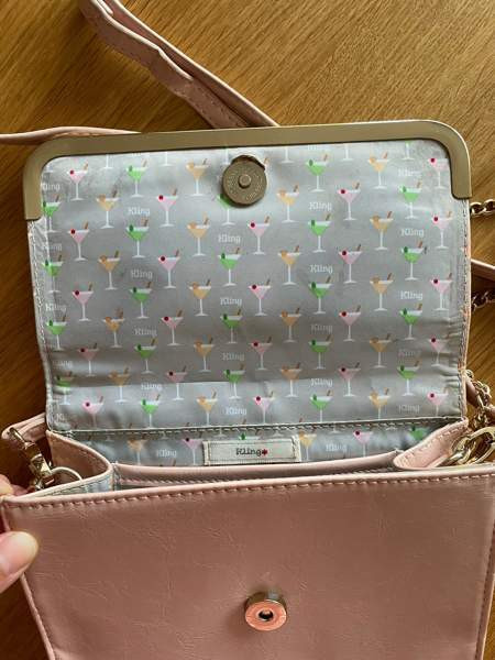 Klingin roosa laukku Turku – foto 5