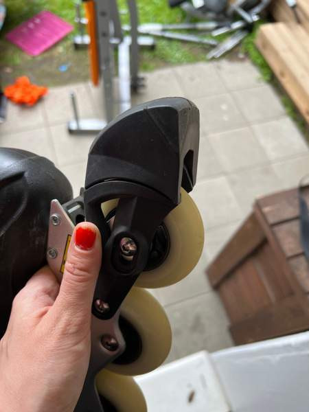 Naisten rullaluistimet Kajaani - valokuva 6