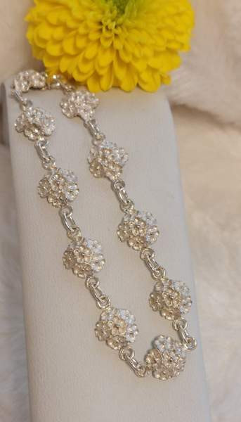 Lahden kultakorun 830 hopeinen hopeinen kukkakuvioinnilla rannekoru 1970 luvulta Lahti - valokuva 1