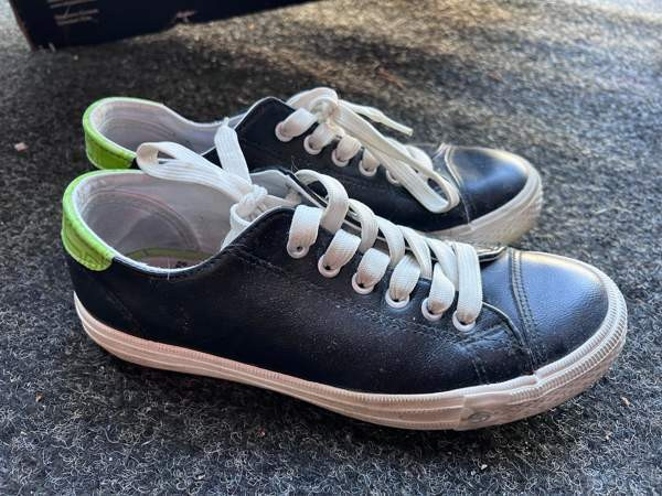 Mustat tennarit 38 Куопио - изображение 2