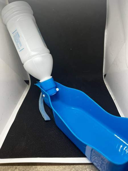 Juomapullo ja kuppi yhdistelmä esim. koiralle Турку - изображение 1