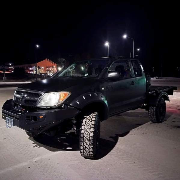 Toyota Hilux Нурмиярви - изображение 1