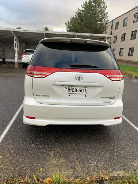 Toyota Estima Lieksa - valokuva 6