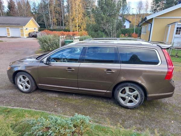 Volvo V70 Lieto - valokuva 3