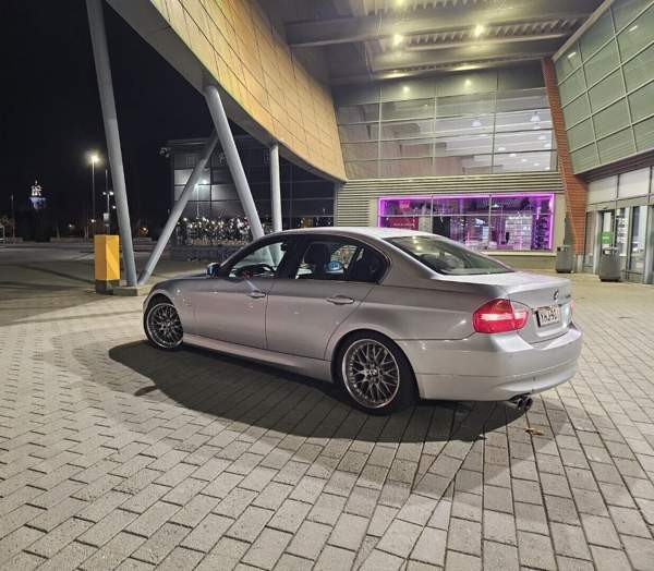 BMW 330 Rauma – foto 1