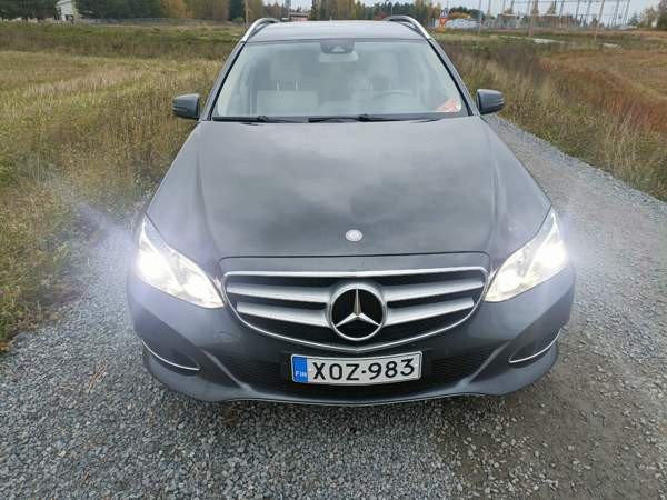 Mercedes-Benz E Orivesi - valokuva 2