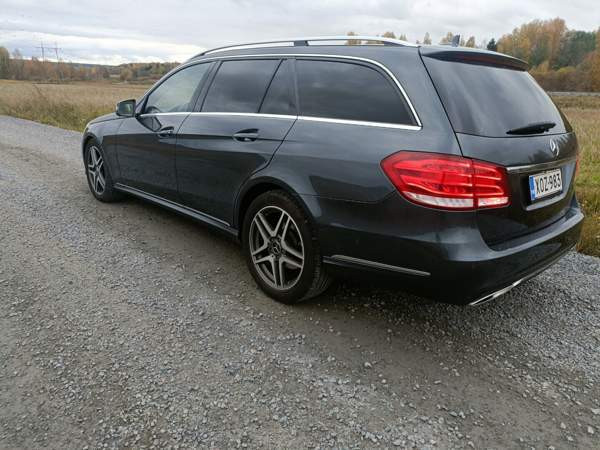 Mercedes-Benz E Orivesi - valokuva 4