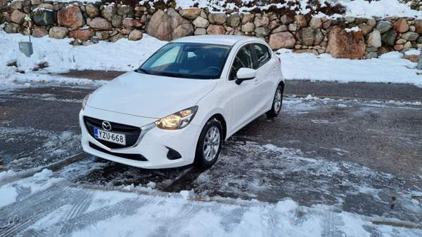 Mazda 2 Porvoo - valokuva 2
