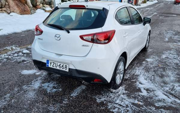 Mazda 2 Porvoo - valokuva 3